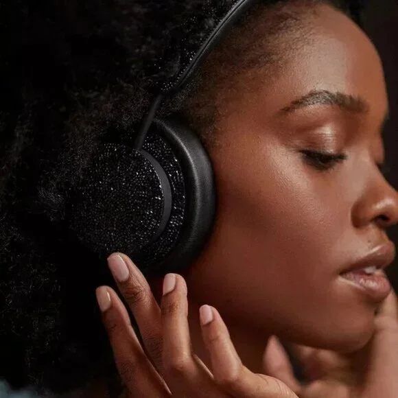 🖤 Urbanista Swarovski Crystal Embellished Miami Wireless Headphones Black - Picture 2 of 15